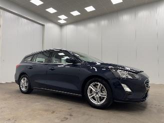 skadebil auto Ford Focus Wagon 1.0 Hybrid Edition Navi Clima 2020/10
