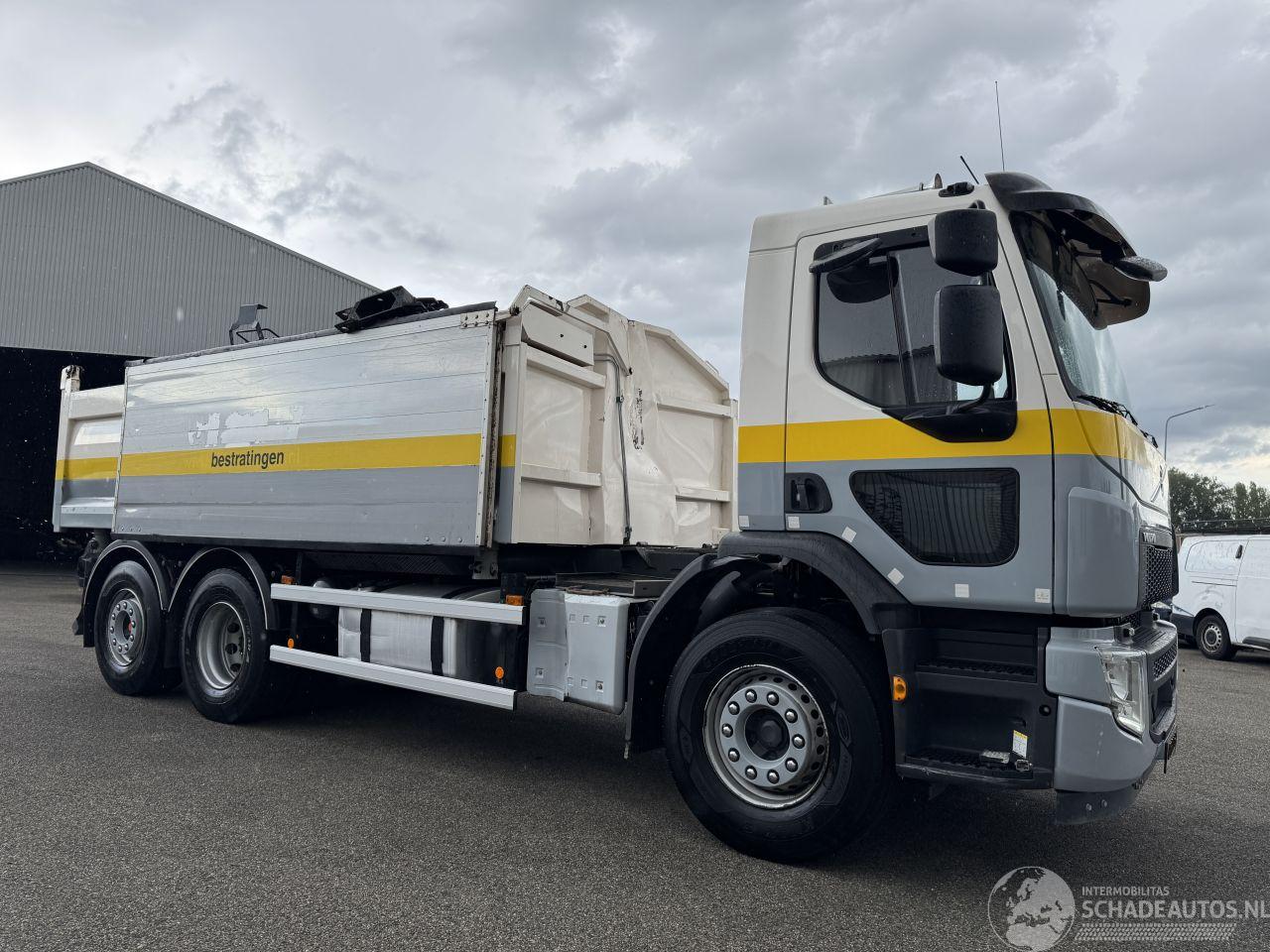 Volvo FE Autom. 6x2 HIAB Kraan Kipper 3-Zijdig