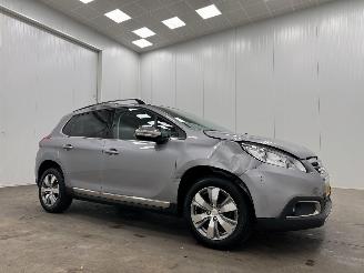 krockskadad bil auto Peugeot 2008 1.2 PureTech Allure Panoramadak Navi Clima 2014/10