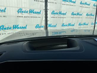 Opel Astra 1.2 Turbo Sports Tourer picture 8