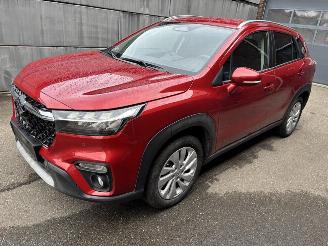 Schadeauto Suzuki S-Cross 1.4 GL+ NAV. Energetic red 2025/10