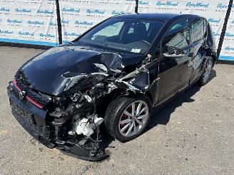 Volkswagen Golf GTI Performance (180kW) DSG picture 1