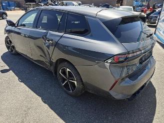 Opel Astra Sports Tourer GS. 1.2 Turbo (96 kW/130 PS) MT-6 Start/Stop picture 3