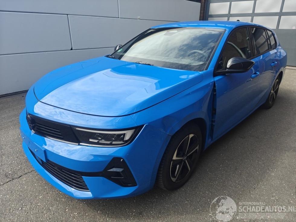 Opel Astra Sports Tourer GS 1.2 Turbo (96kW) Matrix
