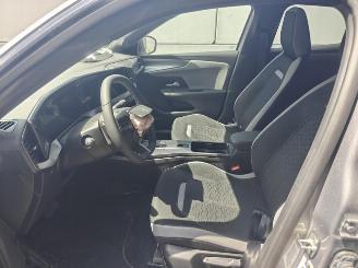 Opel Mokka Edition. 1.2 Direct Injection Turbo 100 kW (136 PS) 48V Hybrid. 6-Gang-Doppelkupplungsgetriebe (eDTC) picture 13