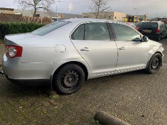 Volkswagen Jetta 2.0 16V FSI Sedan 4Dr Benzine 1.984cc 110kW (150pk) FWD 2005-12/2008-06 (1K2) BVY; EURO4 picture 5