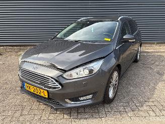 Avarii autoturisme Ford Focus  2015/11