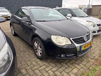 Volkswagen Eos 1.6 FSI 16V Cabrio  Benzine 1.598cc 85kW (116pk) FWD 2006-06/2008-05 (1F7) BLF; EURO4 picture 3