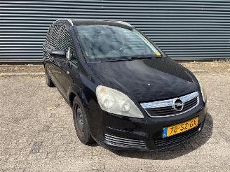 Unfallwagen Opel Zafira 7 persoons - 1.8 16V Ecotec MPV  Benzine 1.796cc 103kW (140pk) FWD 2005-07/2010-06 (M75) Z18XER; EURO4 2006/6