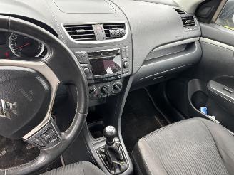 Suzuki Swift  picture 8