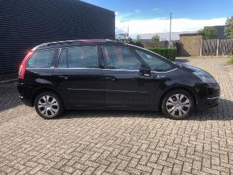 Citroën C4 C4 Grand Picasso (UA) MPV 2006 / 2013 - 2.0 16V Autom. MPV  Benzine 1.998cc 103kW (140pk) FWD 2006-10/2013-08 (UARFJ) EW10A; RFJ picture 4
