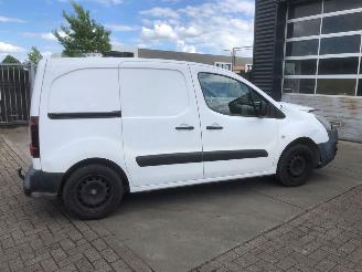 krockskadad bil auto Citroën Berlingo  2015/9