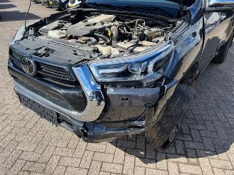 Toyota Hilux 2.8 D-4D 150KW AUTOM. DOUBLE CAB.  KLIMA LEER 4WD picture 16
