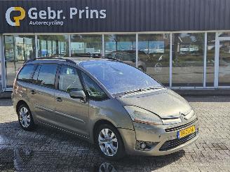 Vaurioauto  passenger cars Citroën C4-picasso 7 PERS 1.8 16V MPV  Benzine 1.749cc 92kW (125pk) FWD 2008/2