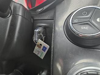 Citroën DS5 2.0 BlueHDi 180 16V Hatchback  Diesel 1.997cc 133kW (181pk) FWD picture 14