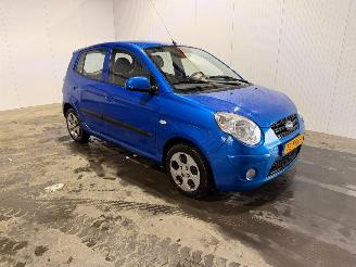 Voiture accidenté Kia Picanto 1.0 12V Hatchback  Benzine 999cc 46kW (63pk) FWD 2010/1
