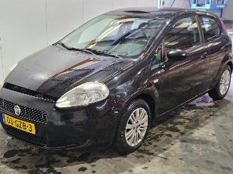 Fiat Punto 1.2 Hatchback  Benzine 1.242cc 48kW (65pk) FWD picture 8