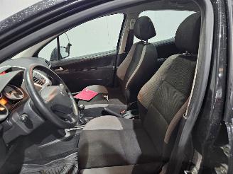 Peugeot 207 1.4 HDi Hatchback  Diesel 1.398cc 50kW (68pk) FWD picture 10