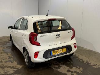 skadebil auto Kia Picanto 1.0 12V Hatchback  Benzine 998cc 49kW (67pk) FWD 2017/5