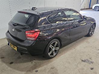 BMW 1-serie 116i 1.6 16V Hatchback 2Dr Benzine 1.598cc 100kW (136pk) RWD picture 7