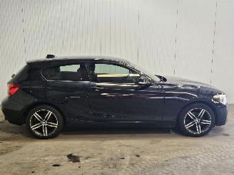 BMW 1-serie 116i 1.6 16V Hatchback 2Dr Benzine 1.598cc 100kW (136pk) RWD picture 2