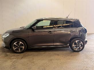 Suzuki Swift 1.2 VVT 12V Hybrid Hatchback picture 8
