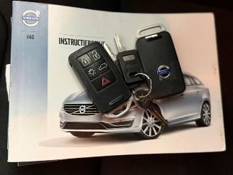 Volvo V-60 1.6 D2 Summum picture 16