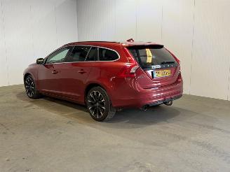 damaged passenger cars Volvo V-60 1.6 D2 Summum 2013/8