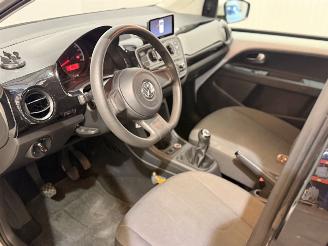 Volkswagen Up! 1.0 move up! BlueMotion picture 11