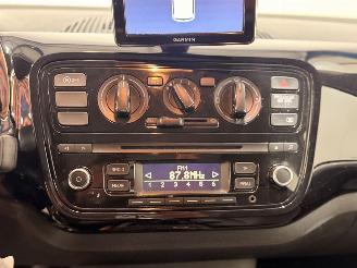 Volkswagen Up! 1.0 move up! BlueMotion picture 14