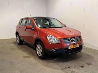 Damaged car Nissan Qashqai 1.6 Acenta 2008/1