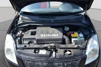 Suzuki Swift 1.6 SPORT picture 17