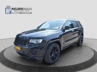 damaged passenger cars Jeep Grand-cherokee 3.0 CRD  GRIJS KENTEKEN 2016/8
