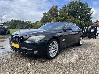damaged passenger cars BMW 7-serie 730d Executive Pano Leder 2010/10