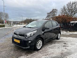 Damaged car Kia Picanto 1.0 DPI Dynamicline   87.213 ! 2023/4