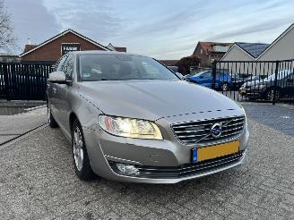 Volvo V-70 2.0 T4 Inscription Edition Pano picture 1