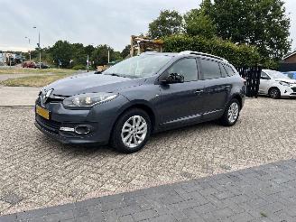 damaged passenger cars Renault Mégane 1.2 TCe Limited  139.373 KM! 2015/3