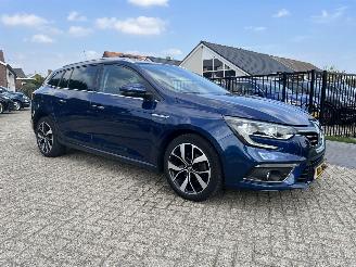 Vaurioauto  passenger cars Renault Mégane 1.3 TCe Bose | 77.417 km!! 2019/1