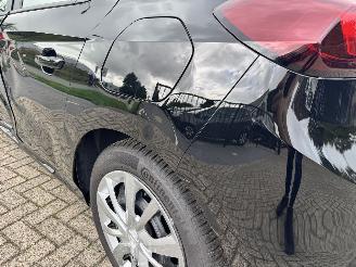 Opel Corsa 1.2 Turbo Edition | 17.748 km!! picture 25