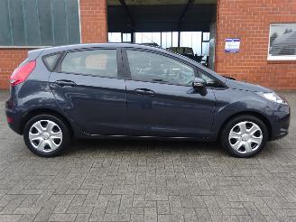 Ford Fiesta 1.4 Trend Automaat, 37.000 km NAP, Airco, Nieuwe APK picture 6
