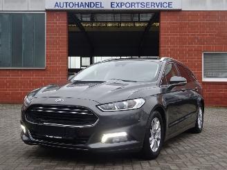 Damaged car Ford Mondeo Turnier Titanium 88kw Diesel, Navi, Panorama, Climate & Cruise 2016/3