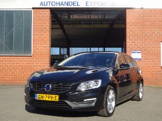 Auto incidentate Volvo V-60 D6 TwinEngine 162kw Plug-in Hybride, Leer, Navi, Airco, Trekhaak 2015/7