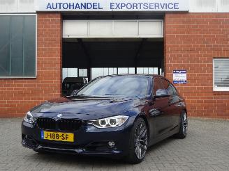 damaged passenger cars BMW 3-serie 328i Sport 180kw Automaat, Climate & Cruise, Navi 2012/5