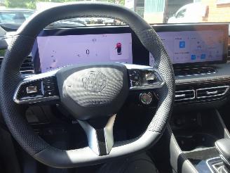 MG HS 1.5 T-GDI Luxury Plug-inn Hybride 105/135kw, Leer picture 17
