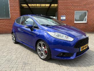 Ford Fiesta 1.6 EcoBoost ST1 134KW , Recaro kuipstoelen, Airco, Cruisecontrol picture 2