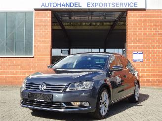 Coche accidentado Volkswagen Passat Highline BMT TDI 105pk, Navi, Leer/Alca, Climate & Cruise 2013/9