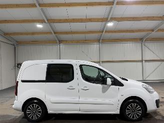 krockskadad bil bedrijf Peugeot Partner 1.6 BlueHDi 73kW Automaat Airco Premiére S&S  L1 2016/8