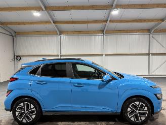 krockskadad bil auto Hyundai Kona 64kWh EV 150kW Premium 2023/6
