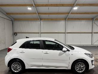 krockskadad bil auto Kia Rio 1.0T-GDi 74kW MHEV Dynamicline 2021/2