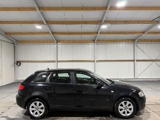 krockskadad bil auto Audi A3 1.6FSI 85kW Clima Ambiente 2007/4